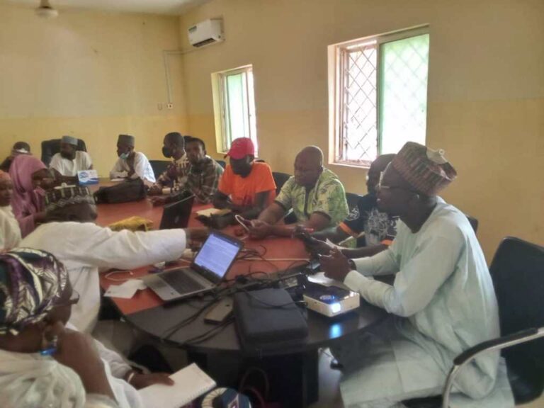 MEMBERS OF ACOMINS AT THE MEDIA SESSION IN KANO